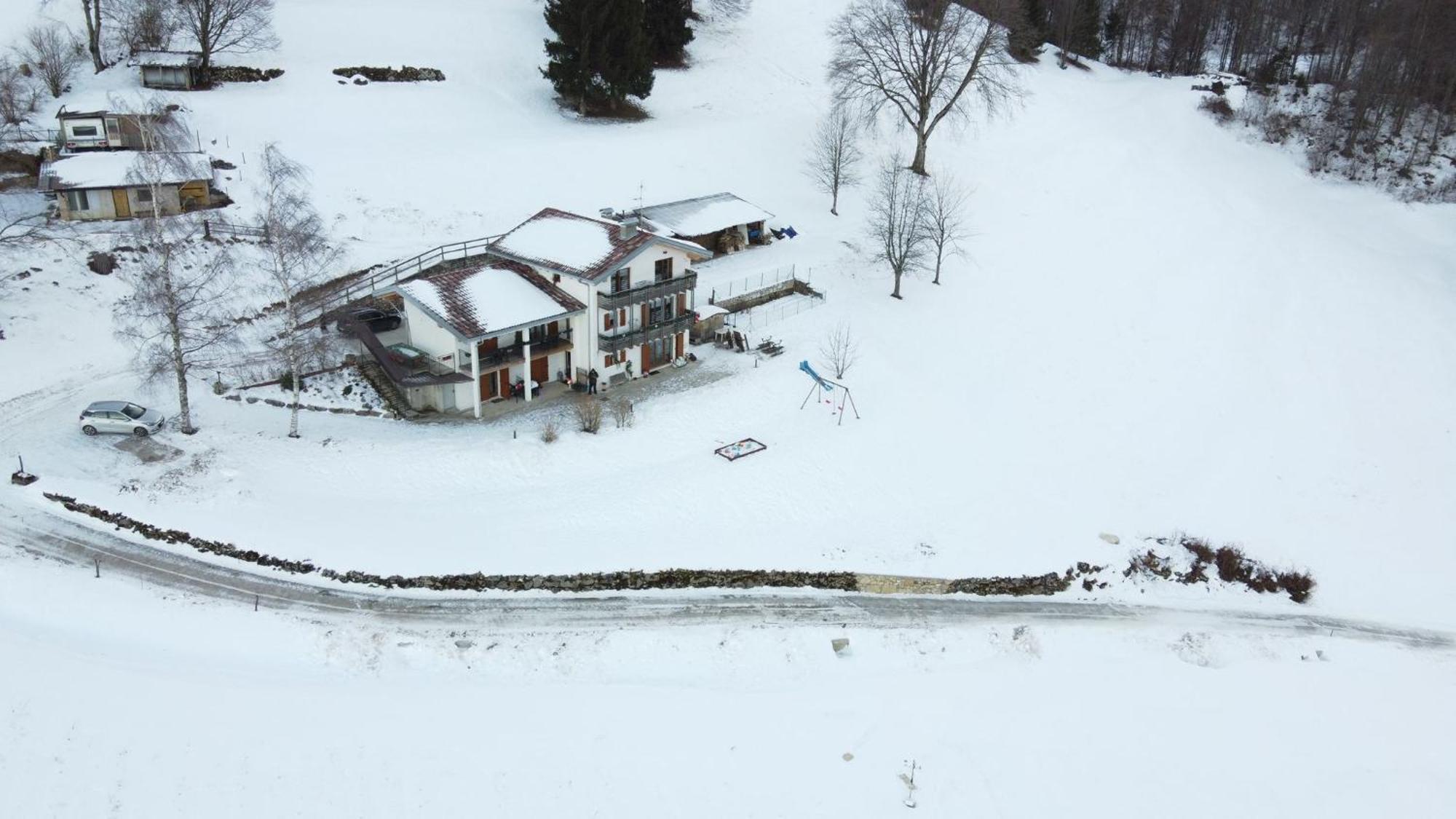 Hotel Garni Fobbie Brentonico Exteriér fotografie